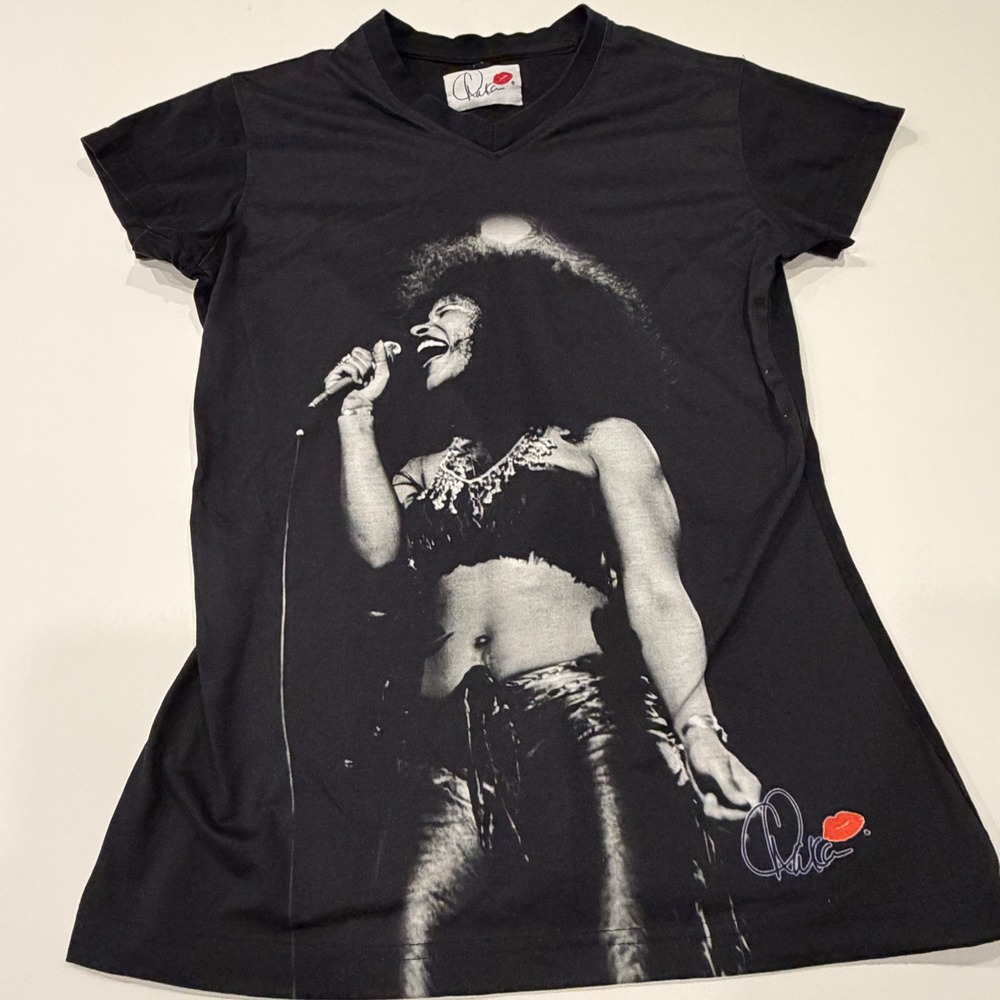 Chaka Khan Graphic T-Shirt Women Small Black V-Neck Queen of Funk Soul Music Tee